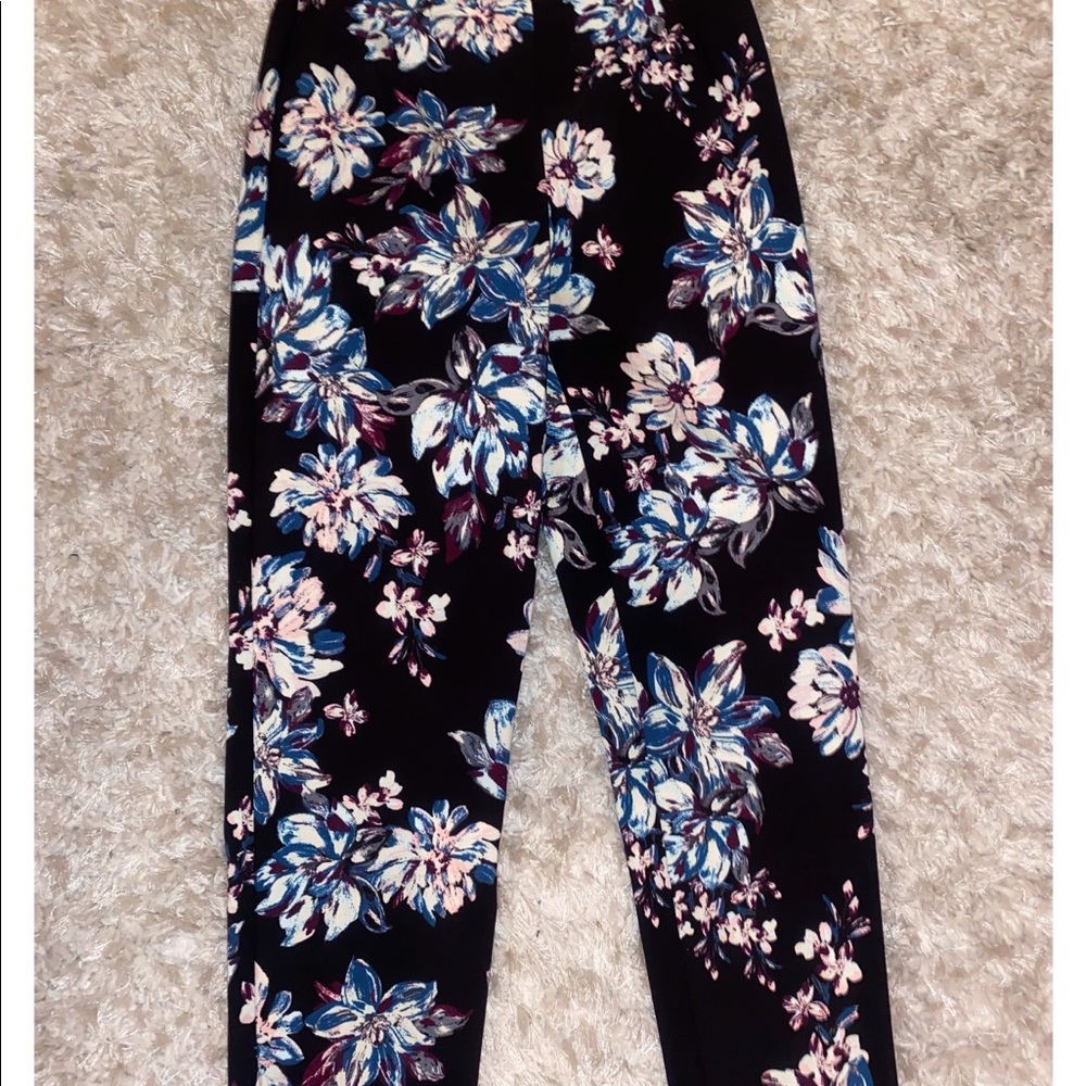 Dress pants size 8 calve 3/4